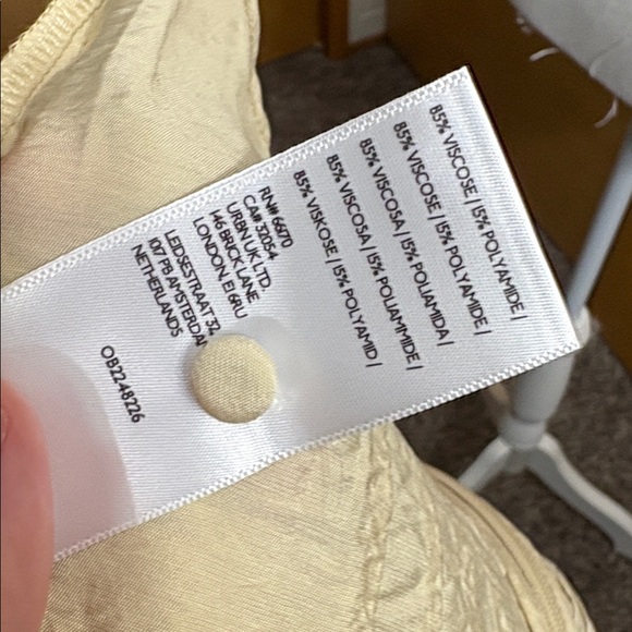 NWT Anthropologie Beige The Della Pleated-Waist Shell Top Size S - Picture 11 of 14